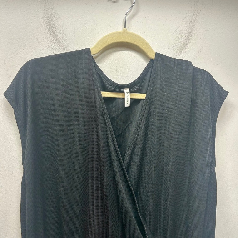 Halara Black Waffle Knit Wrap Front Romper with Pockets Plus Size 1X - Picture 6 of 9